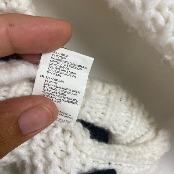 Design lab knit sweater with black detail. Women’s size medium. - Picture 10 of 12